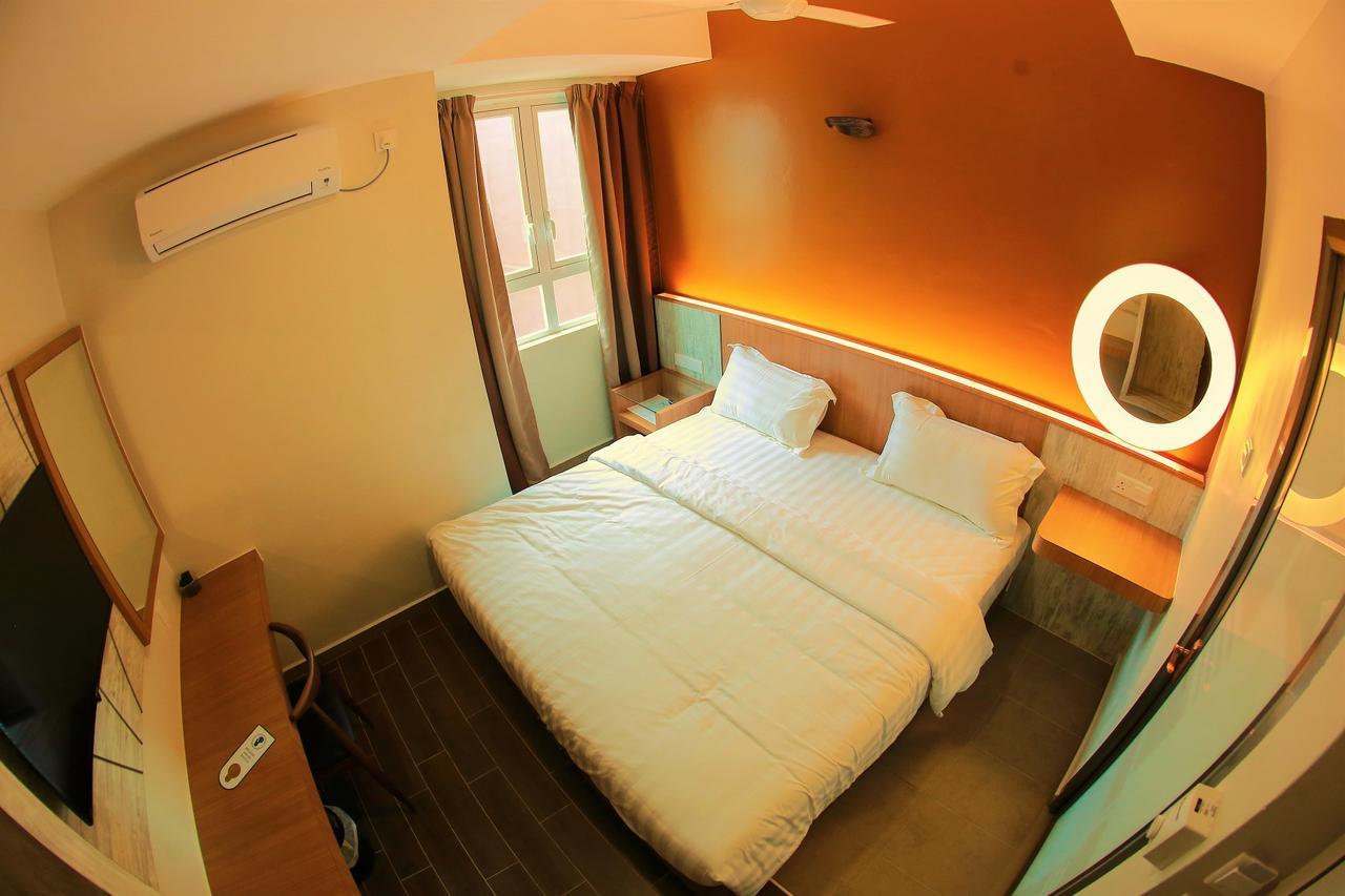 Pantai Regal Boutique Hotel Куантан Экстерьер фото