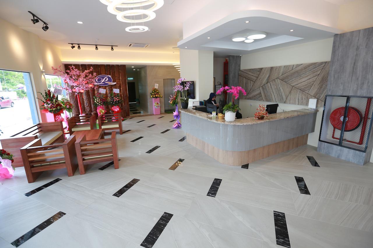 Pantai Regal Boutique Hotel Куантан Экстерьер фото